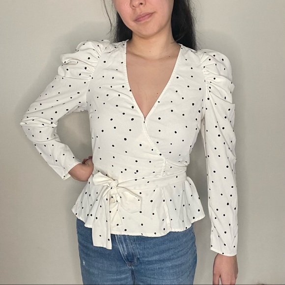 Astr Tops - ASTR Polka dot blouse